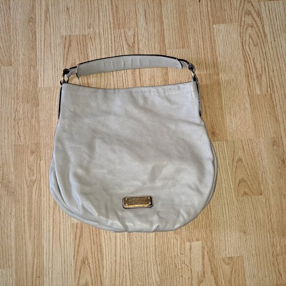 MARC BY MARC JACOBS-LG Hobo Hillier-Beige/Taupe-Neutral-Gold Hardware-Excellent - Picture 10 of 11